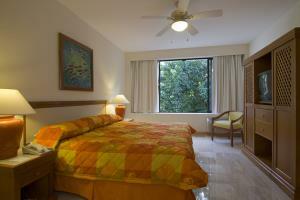 Ocean Breeze Hotel Acapulco