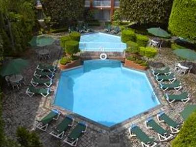 Fiesta Inn Aeropuerto Hotel