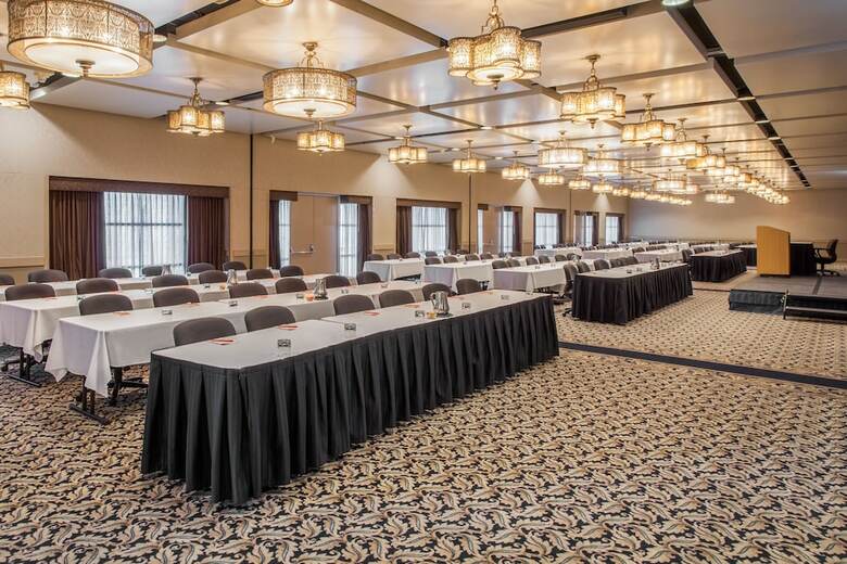 Radisson Hotel & Conference Center