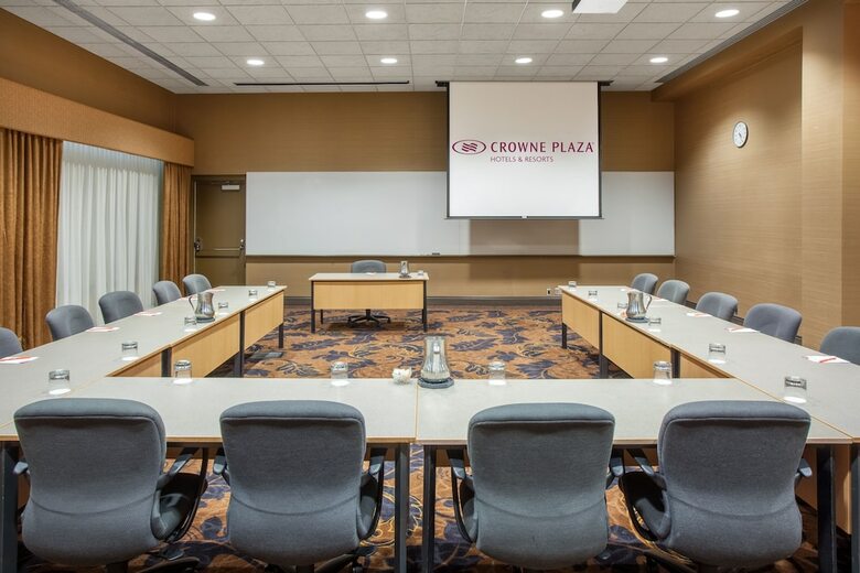 Radisson Hotel & Conference Center