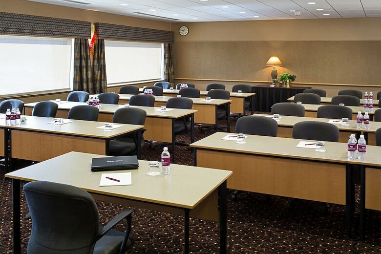 Radisson Hotel & Conference Center