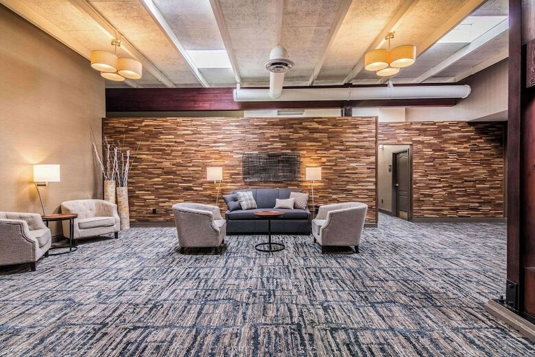 Hotel Comfort Inn