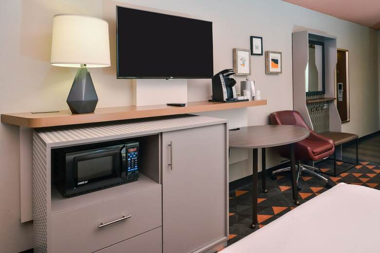 Hotel Holiday Inn Auburn