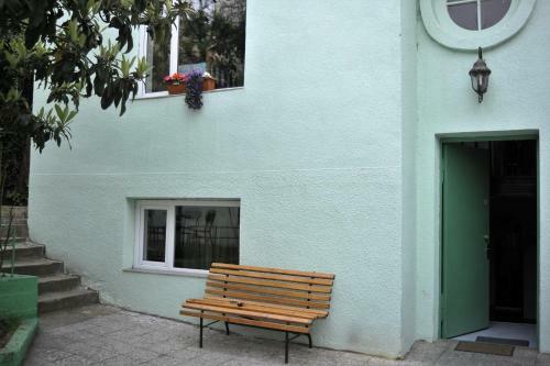 Hostel Vake Garden