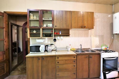Apartment On Bakradze