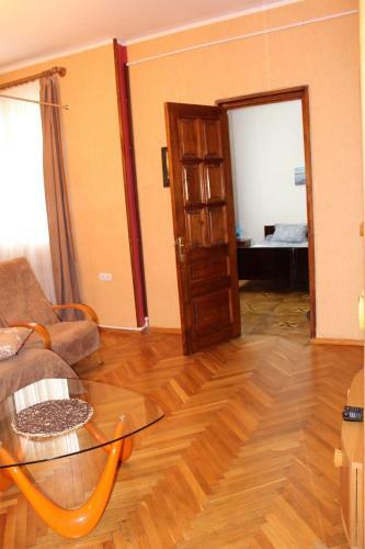 Apartment On Bakradze