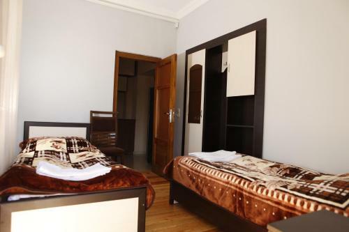 Hostal Guest House Zet