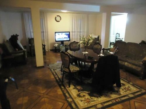 Hostal Batumi Green Cape Guest House
