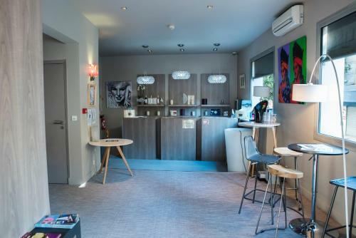 Bliss Hotel
