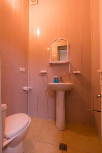 Hostal Meidani Guest House