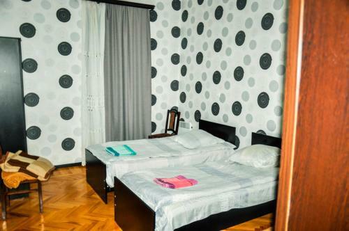 Hostal Tin-tina Guesthouse