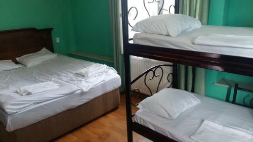 Hostal My Warm Guest House