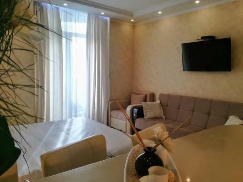 Sea Towers Apartments Manuk