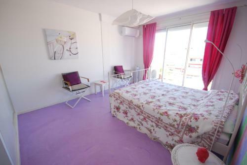 Palm Beach One Bedroom Apartment 48203