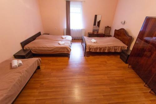 Hostal Eka&nino Guesthouse