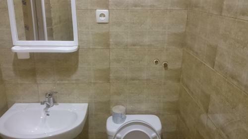 Hostal Guest House Econom