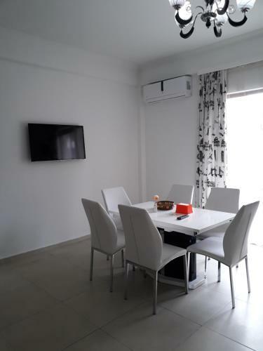 White Home Apartments