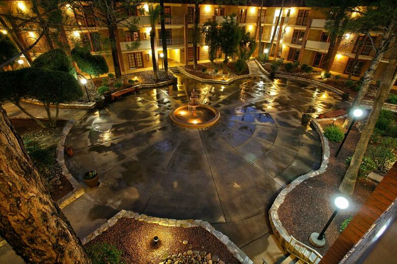 Hotel Doubletree Suites By Hilton Tucson Airport