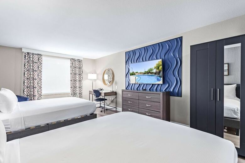 Hotel Fountain Hills Resort By Holiday Inn