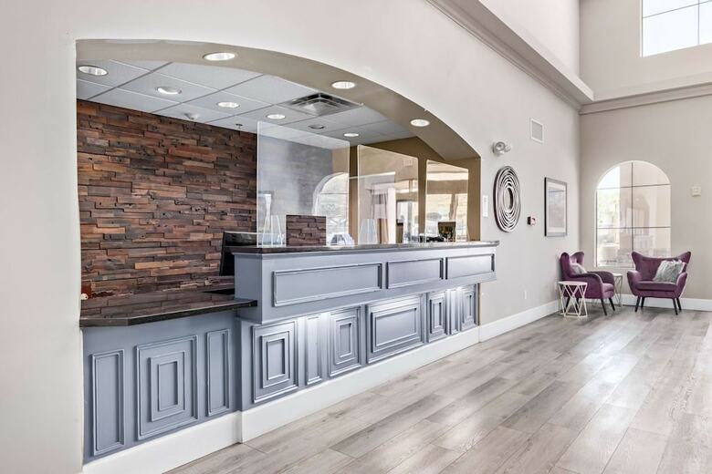 Hotel Fountain Hills Resort By Holiday Inn
