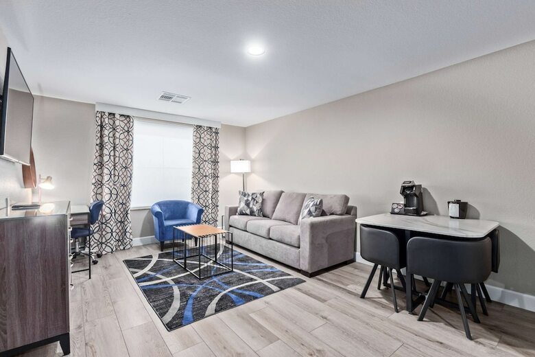 Hotel Fountain Hills Resort By Holiday Inn