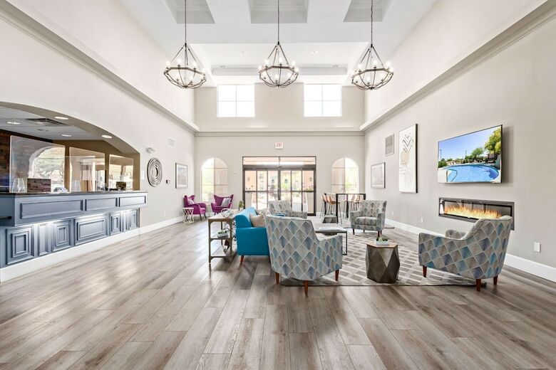Hotel Fountain Hills Resort By Holiday Inn