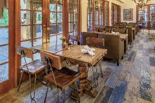 Hotel Xona Resort Suites