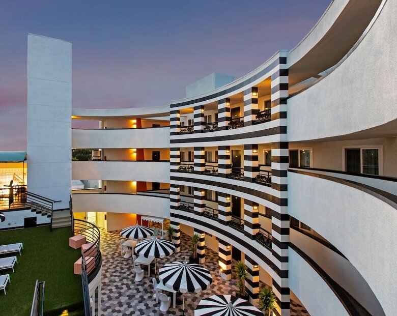 Hotel Best Western Carlyle Inn