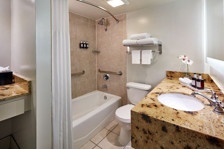 Hotel Best Western Carlyle Inn