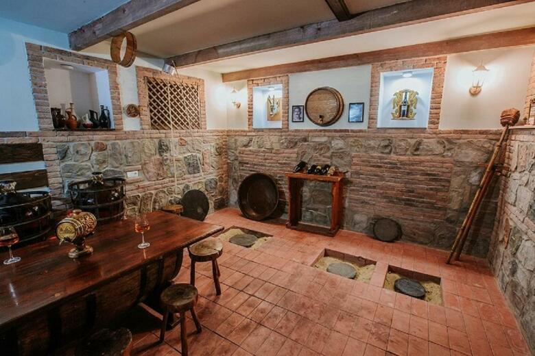 Hostal Neli & Zaal Guest House