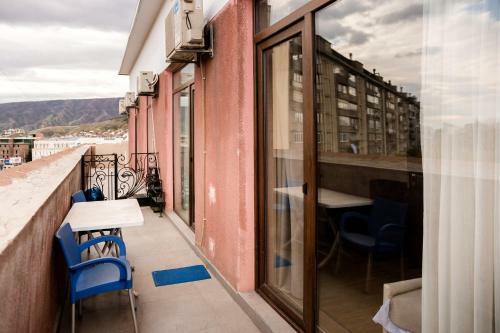 Apartment Meskhishvili 12