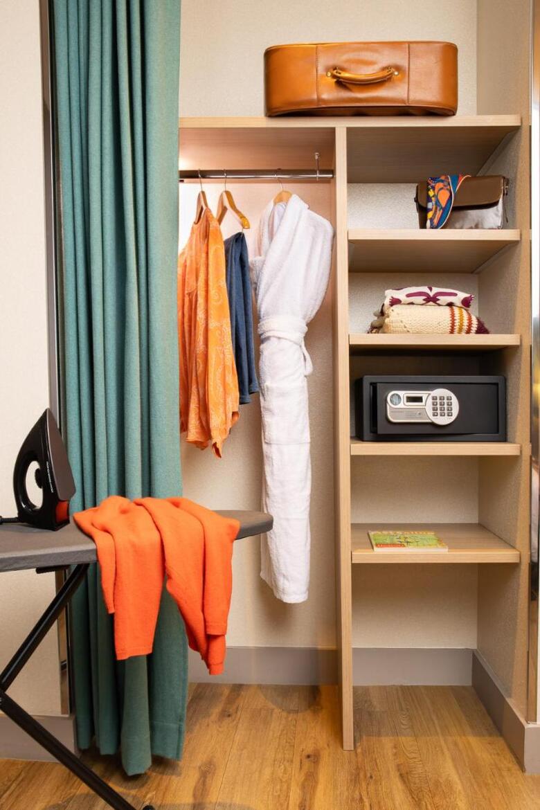 Quality Hotel Acanthe - Boulogne Billancourt