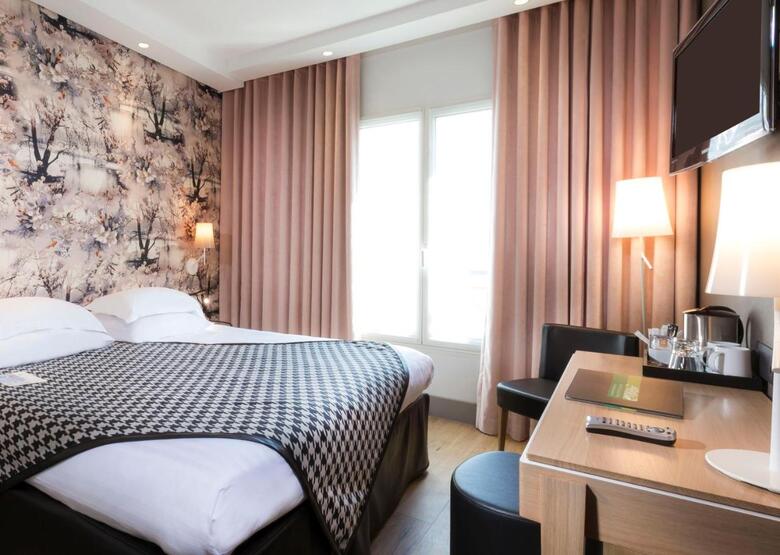Quality Hotel Acanthe - Boulogne Billancourt