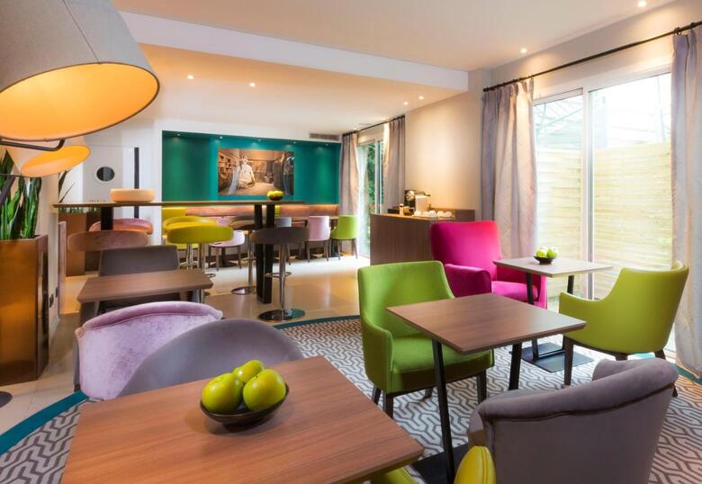 Quality Hotel Acanthe - Boulogne Billancourt