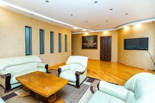 Sports Palace Apartment