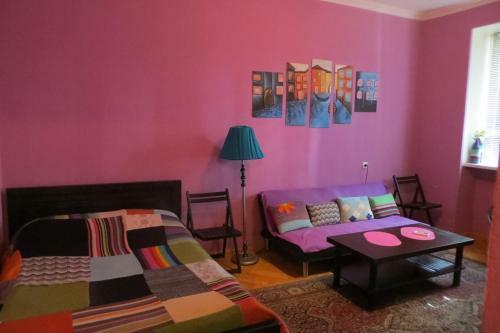 Apartamento Violaceous Rooms