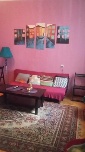 Apartamento Violaceous Rooms