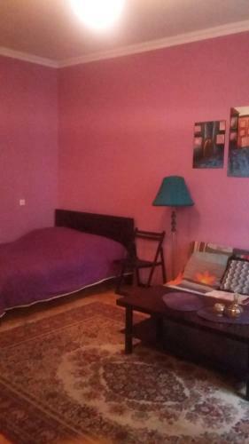 Apartamento Violaceous Rooms