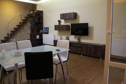 Apartments Gorgiladze 50/52