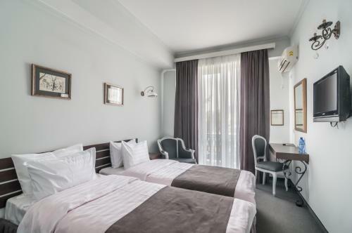 Prestige Palace Hotel