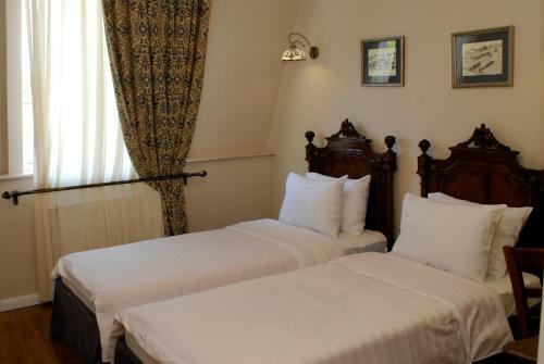Prestige Palace Hotel