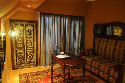 Prestige Palace Hotel