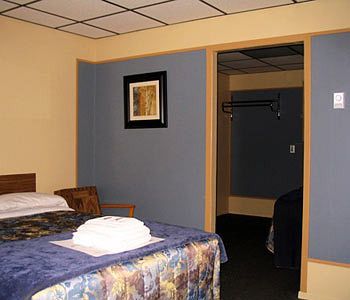 Hotel Motel Spring