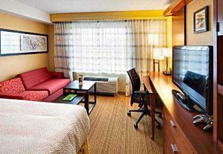 Holiday Inn Hotel & Suites London