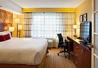 Holiday Inn Hotel & Suites London