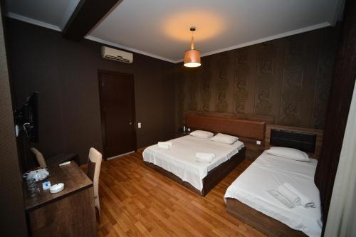 Hotel Holiday House Batumi