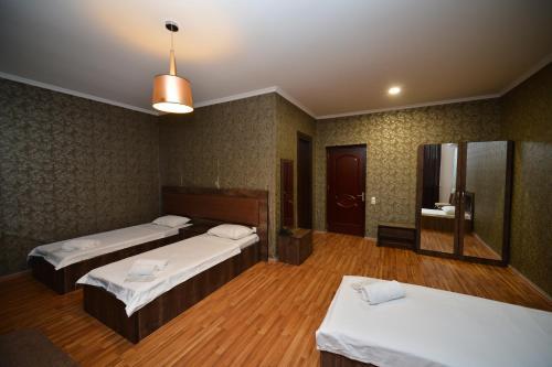 Hotel Holiday House Batumi