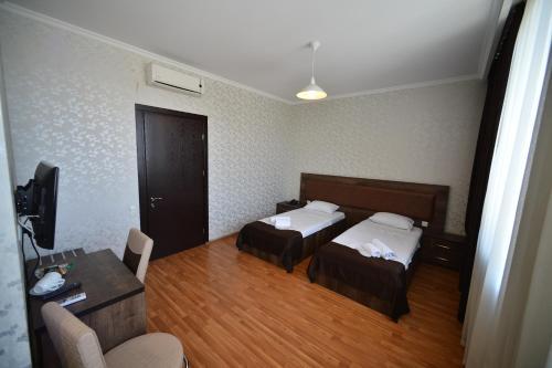 Hotel Holiday House Batumi