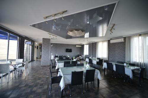 Hotel Holiday House Batumi