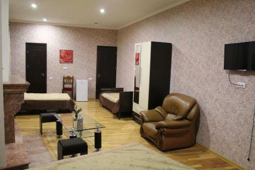 Hostal Oto's Guest House
